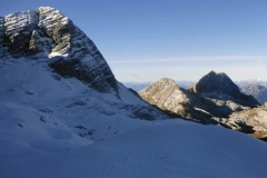Picco Carnizza e vista della parete Nord del M.te-Sart (Marco Di Lenardo)
