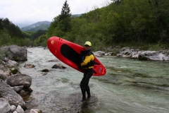 Archivio ALPINaction - Bellyak sul torrente Resia